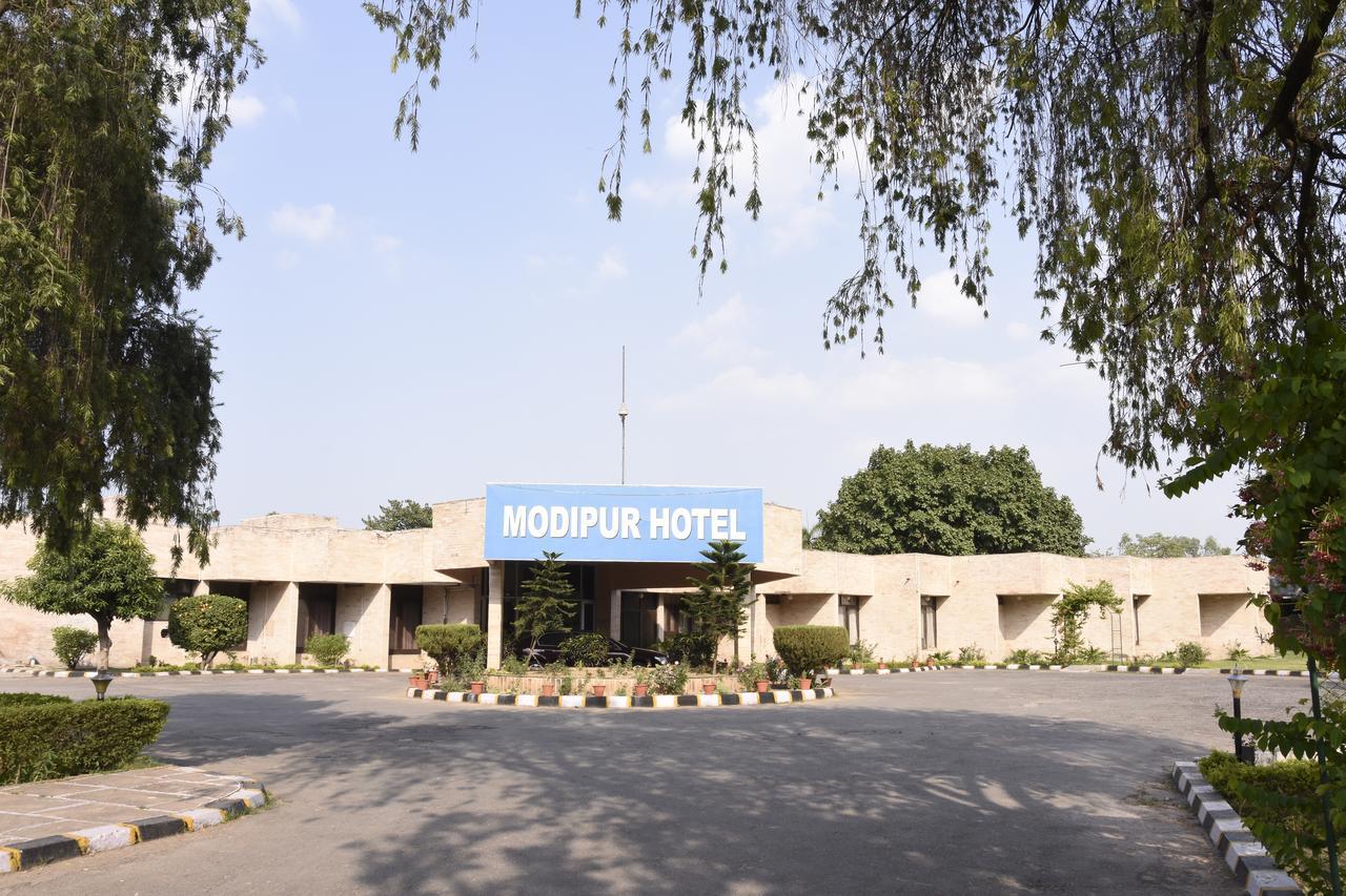 Modipur Hotel Rāmpur Екстериор снимка